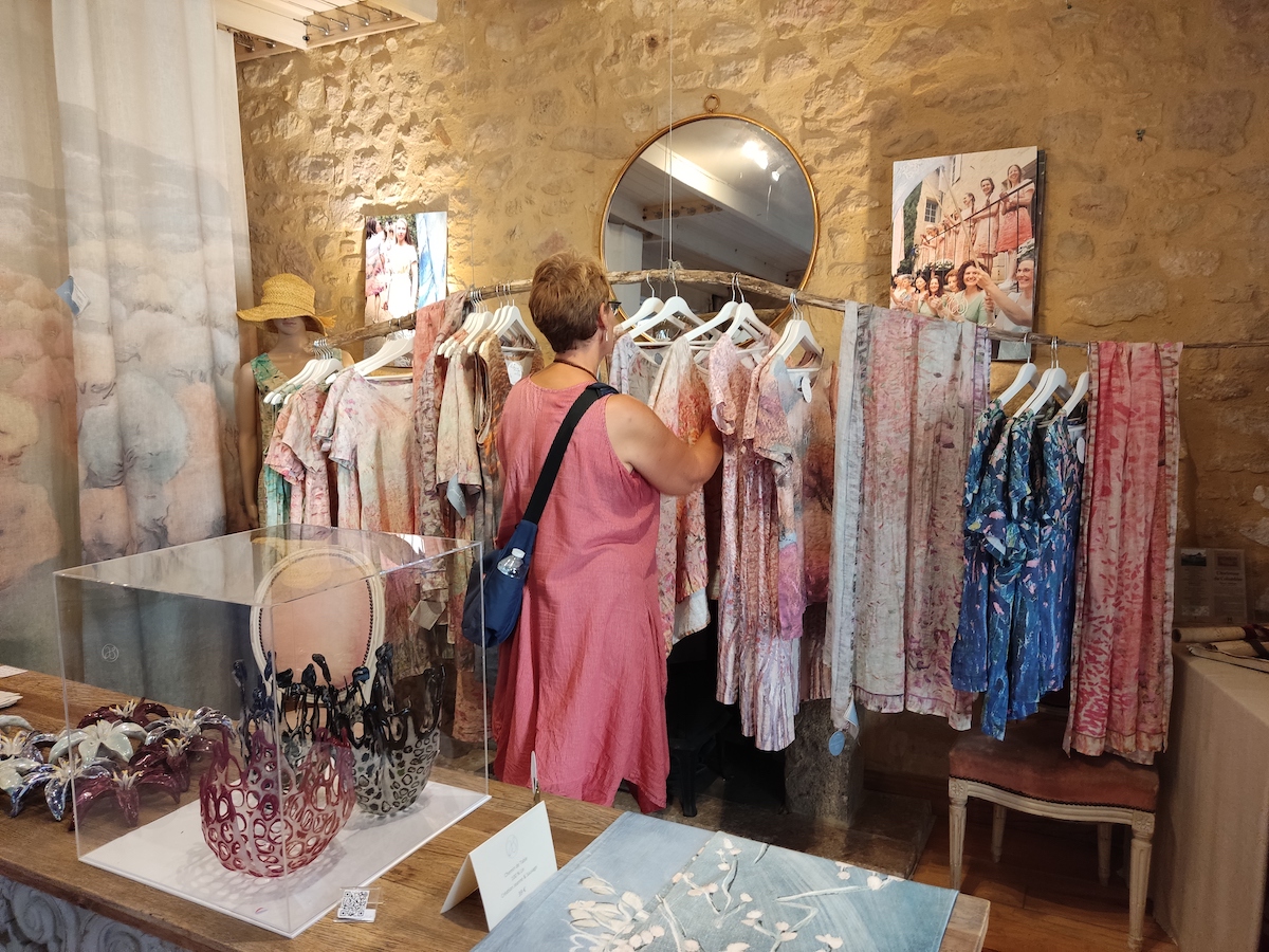 Een winkel in Limeuil